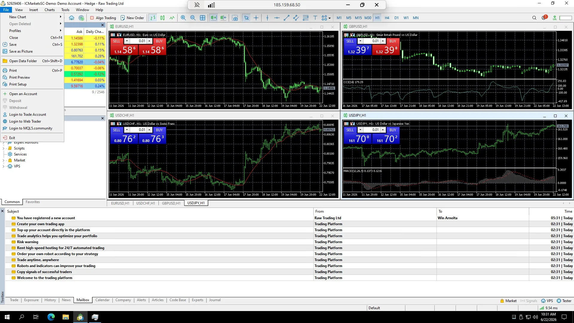 Menu File do MetaTrader 5 com a opção Open Data Folder destacada